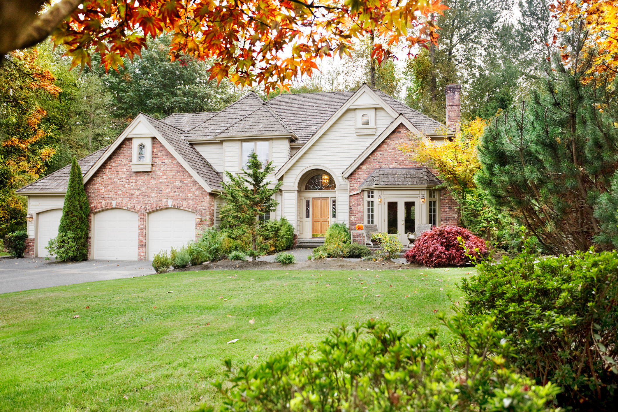 Fall Home Maintenance Checklist for Long Island, Brooklyn, Queens & the Hamptons